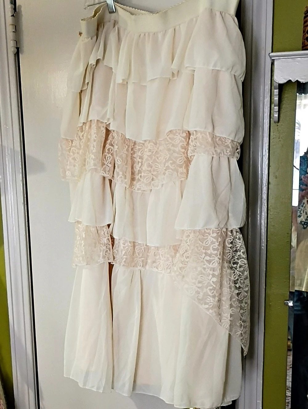 SHEIN Ruffle Lace Mini Dress in Cream Size 2XL Like New